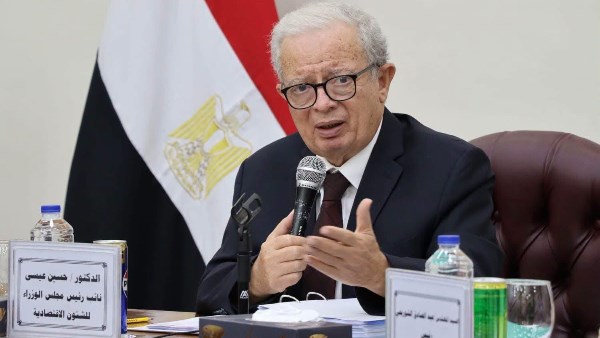 الدكتور حسين عيسى - نائب رئيس مجلس الوزراء للشؤون الاقتصادية