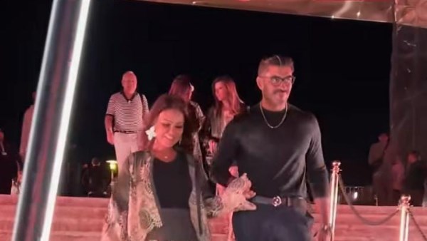 خالد سليم وزوجته  في حفل عمرو دياب بالجونة 
