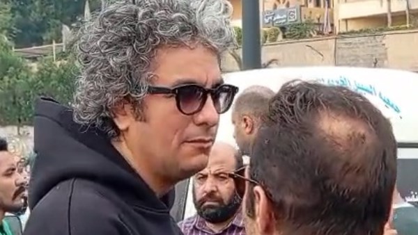 محمد محسن في جنازة حسام علوان 