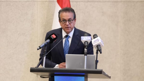  الدكتور خالد عبدالغفار، وزير الصحة والسكان