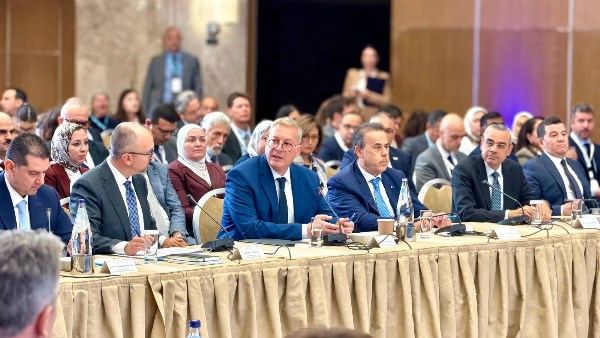 اجتماع المائدة المستديرة 