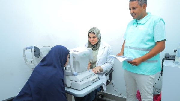 58 عملية جراحية للعيون 