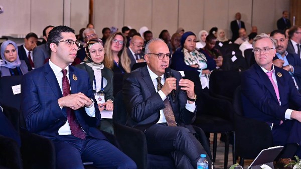 جلسة بعنوان «إدارة الموارد المائية المشتركة 