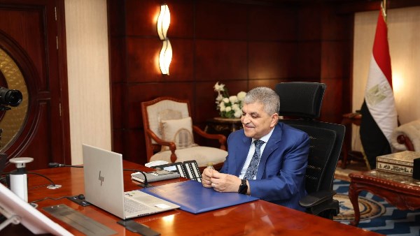  الفريق أسامة ربيع، رئيس هيئة قناة السويس