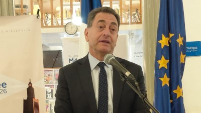 السفير الفرنسى