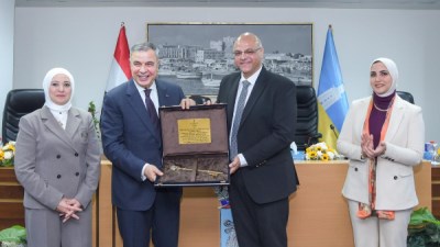 محافظ الإسكندرية يكرّم الفريق أحمد خالد في مشهد وفاء رسمي بديوان عام المحافظة