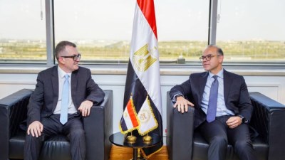 اجتماع لبحث آليات تنقية وتحديث البيانات المتعلقة بمعدلات الادخار