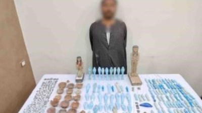 “متحف صغير”…ضبط 509 قطع أثرية نادرة بحوزة شخص في أسيوط