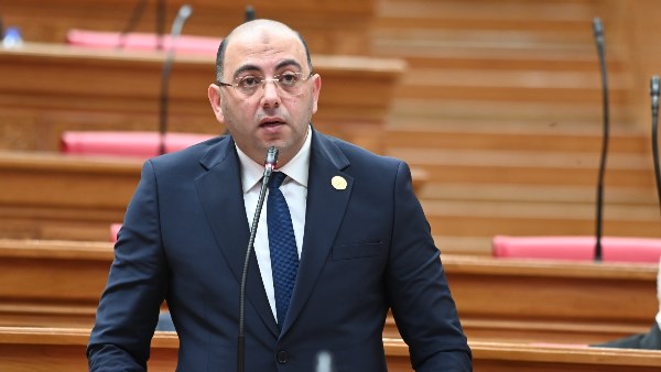 النائب الدكتور أحمد العطيفي