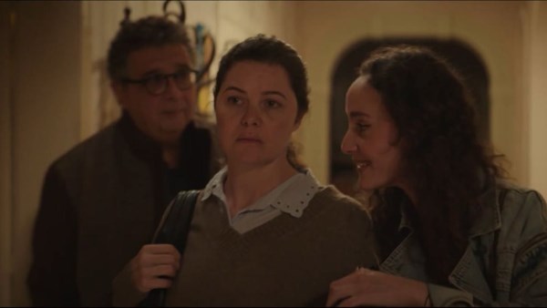 يسرا اللوزي