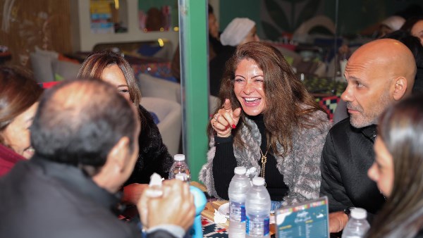 بحضور نجوم الفن.. الحاجة نبيلة تحيى أولى سهرات خيمة يلا رمضان 