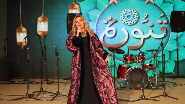 حكيم يشعل أجواء افتتاح خيمة «تنورة» بحضور نجوم الفن والمجتمع