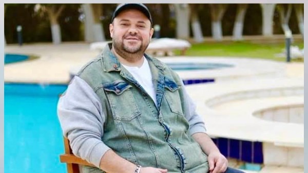  الفنان مدحت تيخا 