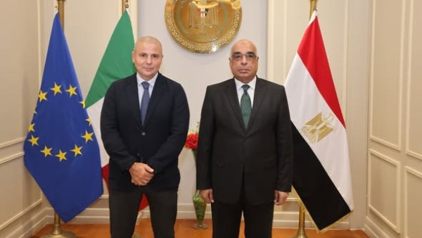 وزير العدل يستقبل سفير إيطاليا بالقاهرة 