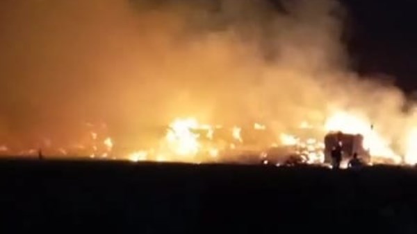 حريق هائل بشونة قش أرز بالمحلة