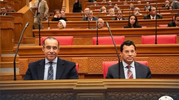  وزير الشئون النيابية ووزير الشباب والرياضة