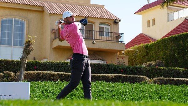 منافسة قوية بين الويلزي إدواردز والاسباني سلاما 