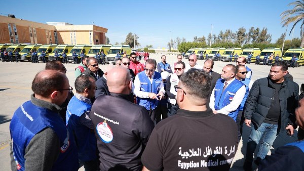وزير الصحة يتفقد معبر رفح 