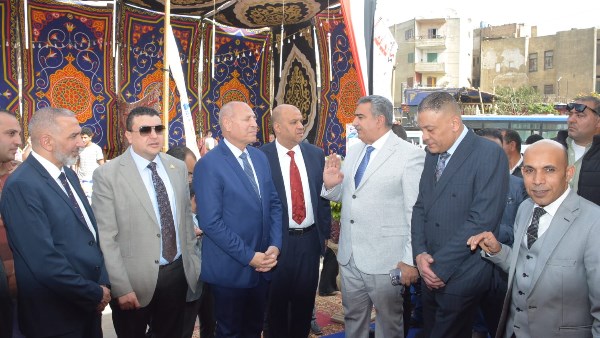 جانب من الافتتاح 