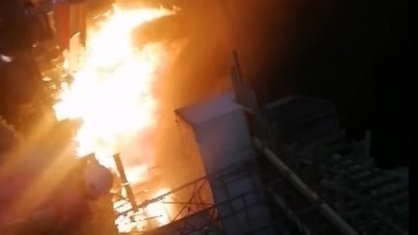 حريق بجوار محطة مترو المرج الجديدة