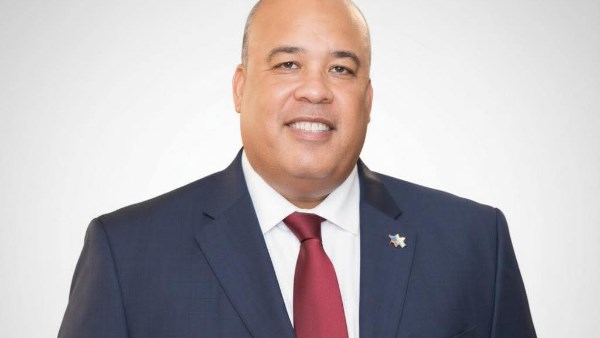 أيمن العشري، رئيس غرفة القاهرة،