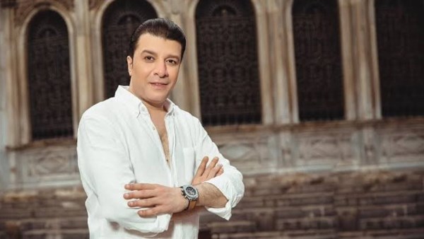  الفنان مصطفى كامل 