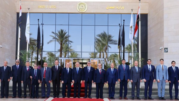 رئيس النيابة الإدارية يزور وزير العدل