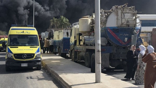 حريق داخل مصنع ملابس بالمنطقة الصناعية بمدينة أكتوبر