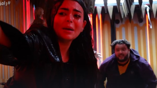 الفنانة أسماء جلال