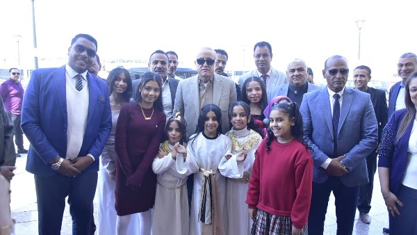 محافظ الأقصر يشهد تدشين مبادرتى بناء جيل واع والعمل السكانى 