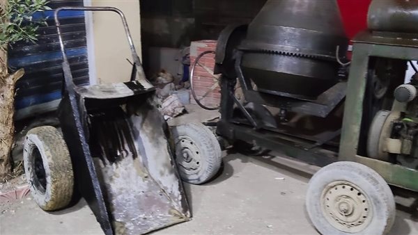 الفيوم: إيقاف مخالفة بناء وحجز خلاطات خرسانة