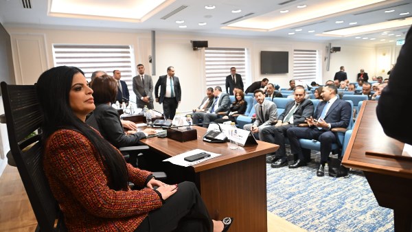 خلال اجتماع اللجنة