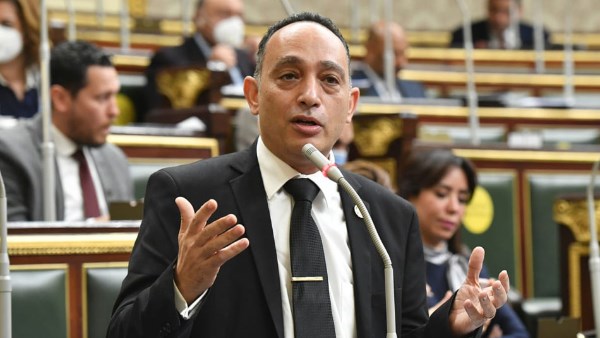 المصريين مش فئران تجارب..  البياضي يحذر من تقنين حقن وتركيبات مجهولة 