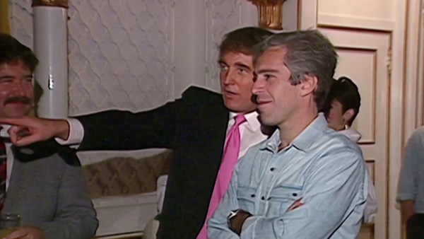 الرئيس ترامب: وثائق إبستين الأخيرة تبرئني ولا تظهر أي اتهام تجاهي 