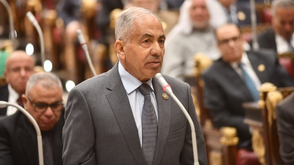 الهيئة البرلمانية بالشيوخ تتحفظ على قانون العمل في المستشفيات الجامعية