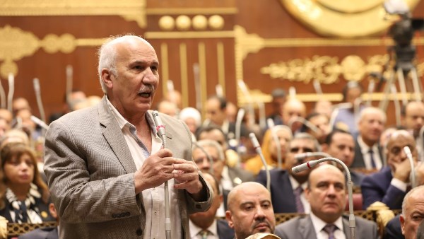 خلاف بجلسة الشيوخ حول أخذ رأي نقابة الأطباء في قانون المستشفيات الجامعية 