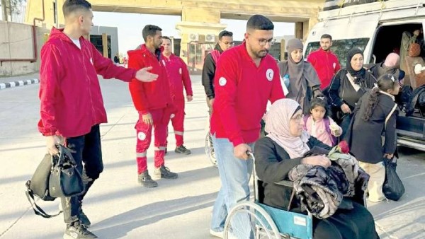 أرض الكنانة ترحب بكم.. الدفعة الرابعة من العائدين لقطاع غزة تصل معبر رفح