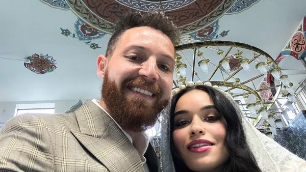   زوجة محمود حجازي