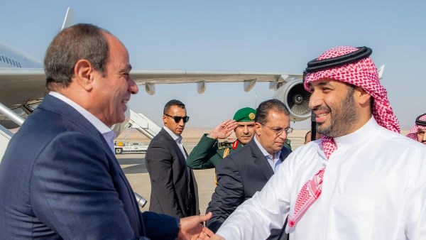 الرئيس عبد الفتاح السيسي يتجه إلى السعودية للقاء الأمير محمد بن سلمان 