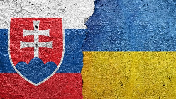 لا دعم بلا مقابل بعد الآن.. سلوفاكيا تعلن قطع إمدادات الكهرباء عن أوكرانيا