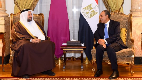 وزير الخارجية يلتقي نظيره القطري على هامش أعمال المؤتمر الدولي لدعم لبنان