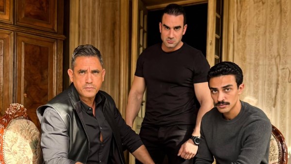  الفنان الشاب هشام حسين