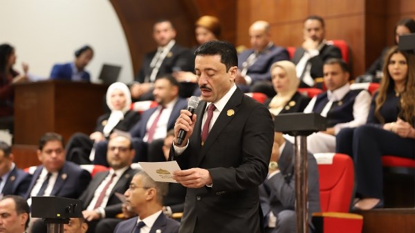 على رأسها TikTok.. برلماني يتقدم بإقتراح حول وضع رقابة على محتوى السوشيال