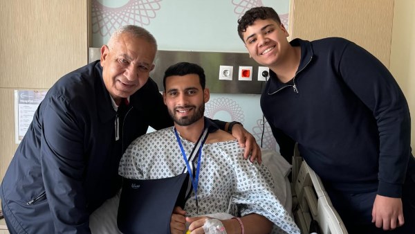 كامل أبو علي يطمئن على باهر المحمدي