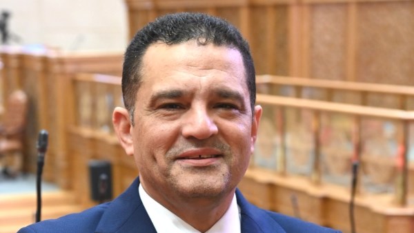 النائب أمير أحمد الجزار 