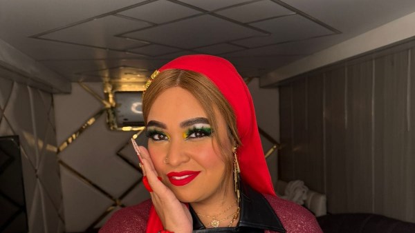  الفنانة ويزو 