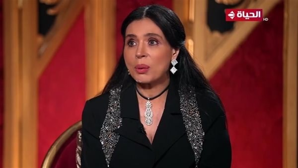 الراقصة دينا