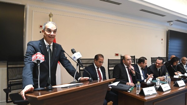  الدكتور عمرو طلعت - وزير الاتصالات وتكنولوجيا المعلومات