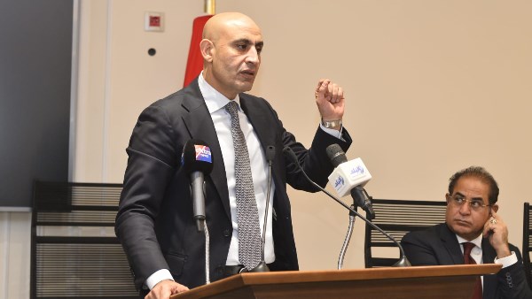  محمد عبد اللطيف، وزير التربية والتعليم