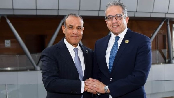 وزير الخارجية يلتقي مع الدكتور خالد العنانى مدير عام منظمة اليونسكو